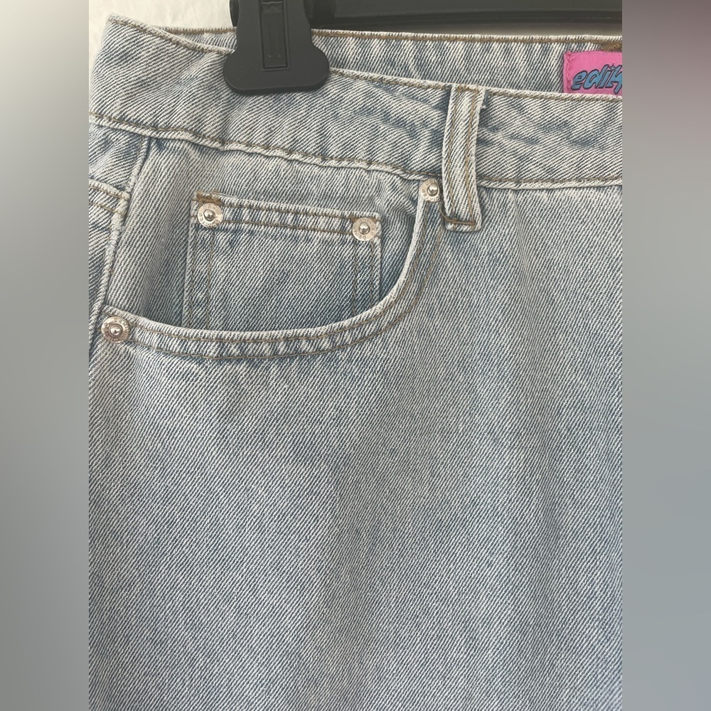 NOT FOR SALE - Picture 4 of 7